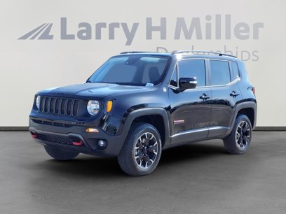 New 2023 Jeep Renegade Trailhawk w/ Trailhawk Elite Group
