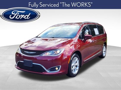 Used 2017 Chrysler Pacifica Touring-L w/ Tire & Wheel Group