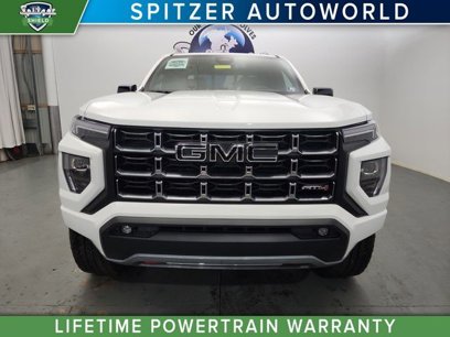 New 2025 GMC Canyon AT4 w/ Nightfall Edition