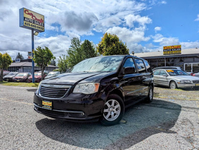 Used 2013 Chrysler Town & Country Touring