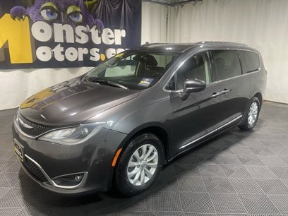Used 2019 Chrysler Pacifica Touring-L