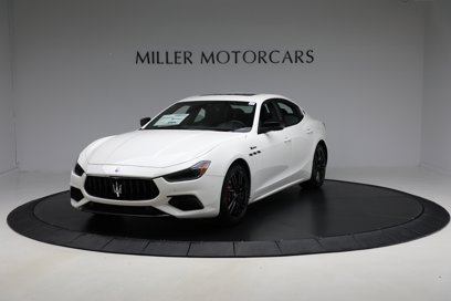 New 2024 Maserati Ghibli Modena Q4