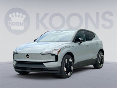 New 2025 Volvo EX30 Plus w/ Climate Package