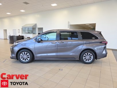 Used 2021 Toyota Sienna XLE