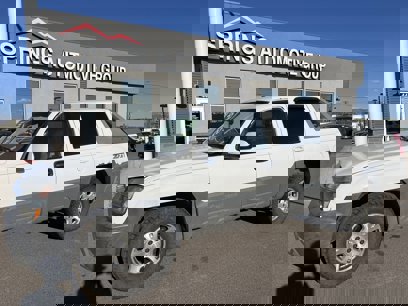 Used 2002 Chevrolet Avalanche 4x4 w/ Off-Road Suspension Pkg