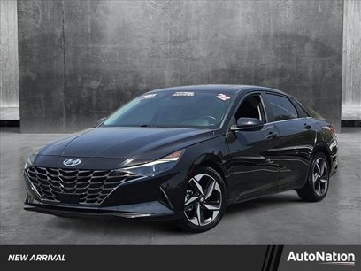 Used 2022 Hyundai Elantra SEL w/ Convenience + Premium Package