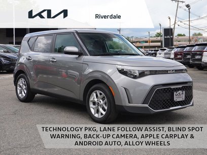Used 2023 Kia Soul LX w/ LX Technology Package