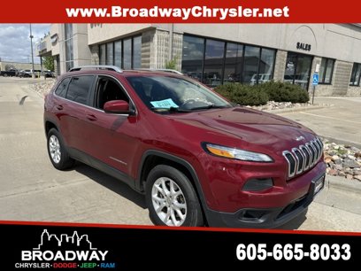 Used 2016 Jeep Cherokee Latitude w/ Comfort/Convenience Group