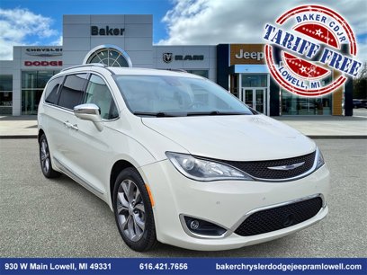 Used 2020 Chrysler Pacifica Limited w/ Tire & Wheel Group