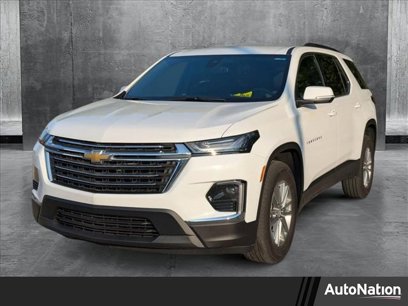 Used 2023 Chevrolet Traverse LT
