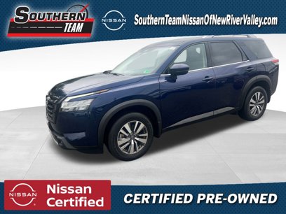 Certified 2023 Nissan Pathfinder SL w/ Lighting Package (N92)