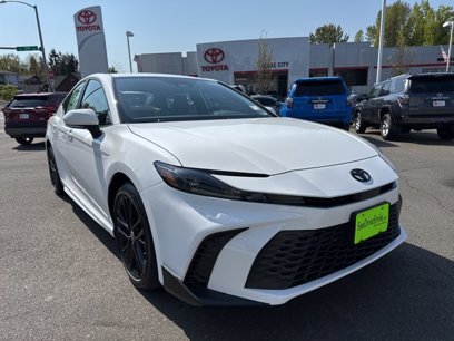 New 2025 Toyota Camry SE