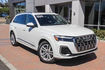 Certified 2025 Audi Q7 2.0T Premium