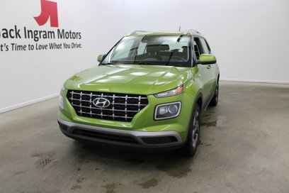 Used 2023 Hyundai Venue SEL w/ Cargo Package