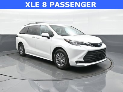 Certified 2024 Toyota Sienna XLE