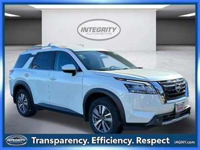 Certified 2023 Nissan Pathfinder SL w/ Cargo Package
