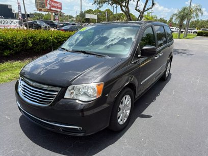Used 2015 Chrysler Town & Country Touring w/ Driver Convenience Group