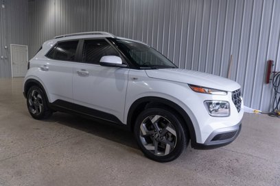 Used 2021 Hyundai Venue SEL w/ Premium Package