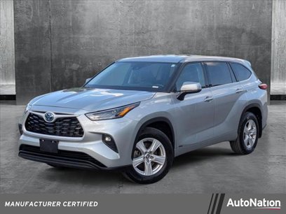 Certified 2022 Toyota Highlander LE