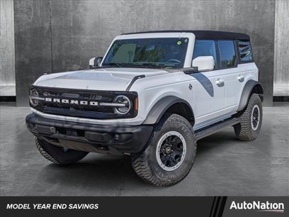 New 2024 Ford Bronco Outer Banks w/ Sasquatch Package