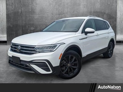 Used 2024 Volkswagen Tiguan SE