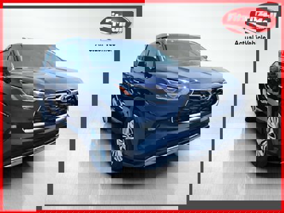 New 2025 Toyota Highlander Platinum
