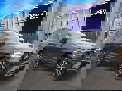 New 2025 Volvo XC60 B5 Core w/ Protection Package Premier