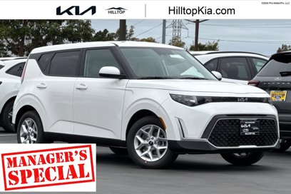 New 2025 Kia Soul LX