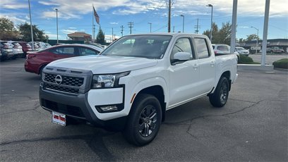 New 2025 Nissan Frontier SV w/ SV Convenience Package