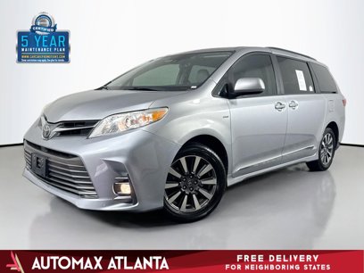 Used 2018 Toyota Sienna AWD