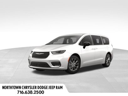 New 2025 Chrysler Pacifica Select
