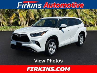 Used 2023 Toyota Highlander LE