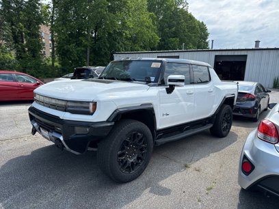 Used 2024 GMC Hummer EV 2X w/ LPO, Illumination Package