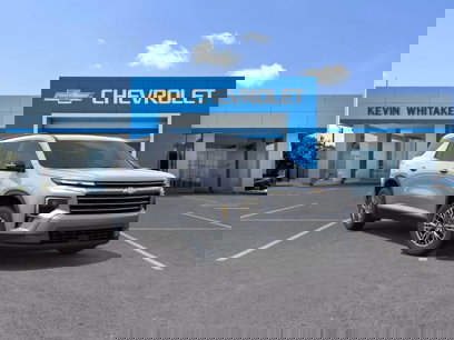 New 2025 Chevrolet Traverse LT