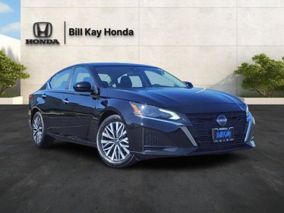 Used 2023 Nissan Altima 2.5 SV