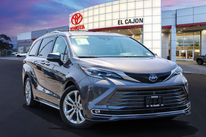 Used 2021 Toyota Sienna Platinum