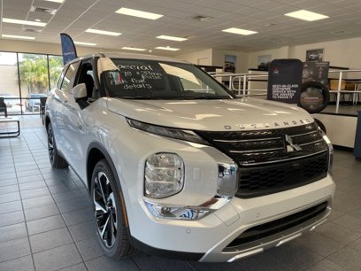 New 2024 Mitsubishi Outlander 4WD Plug-In Hybrid