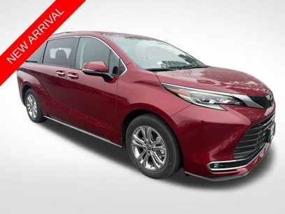 Used 2024 Toyota Sienna Platinum