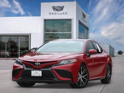 Used 2021 Toyota Camry SE w/ Carpet Mat Package (TMS)