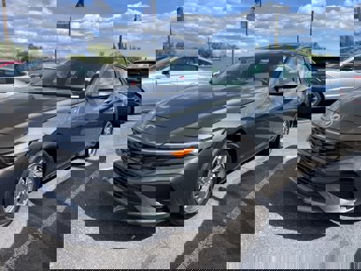 Certified 2025 Hyundai Elantra SE