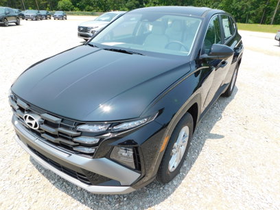 New 2025 Hyundai Tucson SE