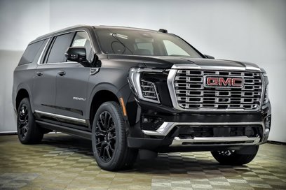 New 2025 GMC Yukon XL Denali w/ Sun & Power Step Package