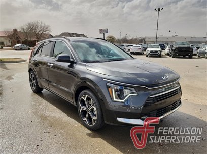 New 2025 Kia Niro SX Touring