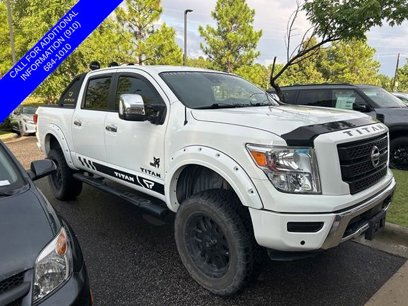 Used 2021 Nissan Titan SV w/ SV Convenience Package