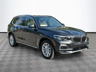 Used 2021 BMW X5 sDrive40i w/ Premium Package 2