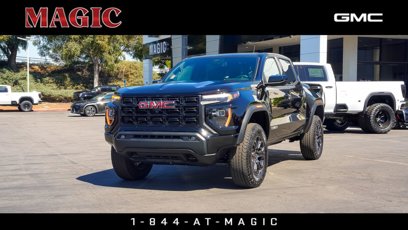 New 2025 GMC Canyon Elevation w/ Convenience Package