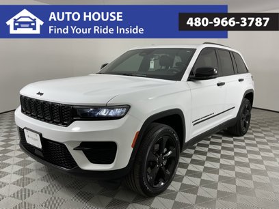 Used 2024 Jeep Grand Cherokee Altitude