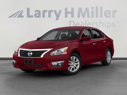 Used 2014 Nissan Altima 2.5 S w/ Sport Value Package