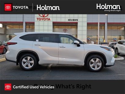 Certified 2022 Toyota Highlander LE