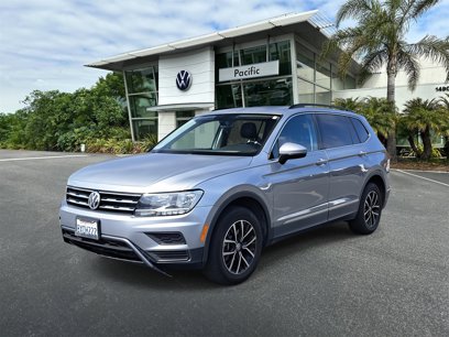 Used 2021 Volkswagen Tiguan SE w/ Panoramic Sunroof Package